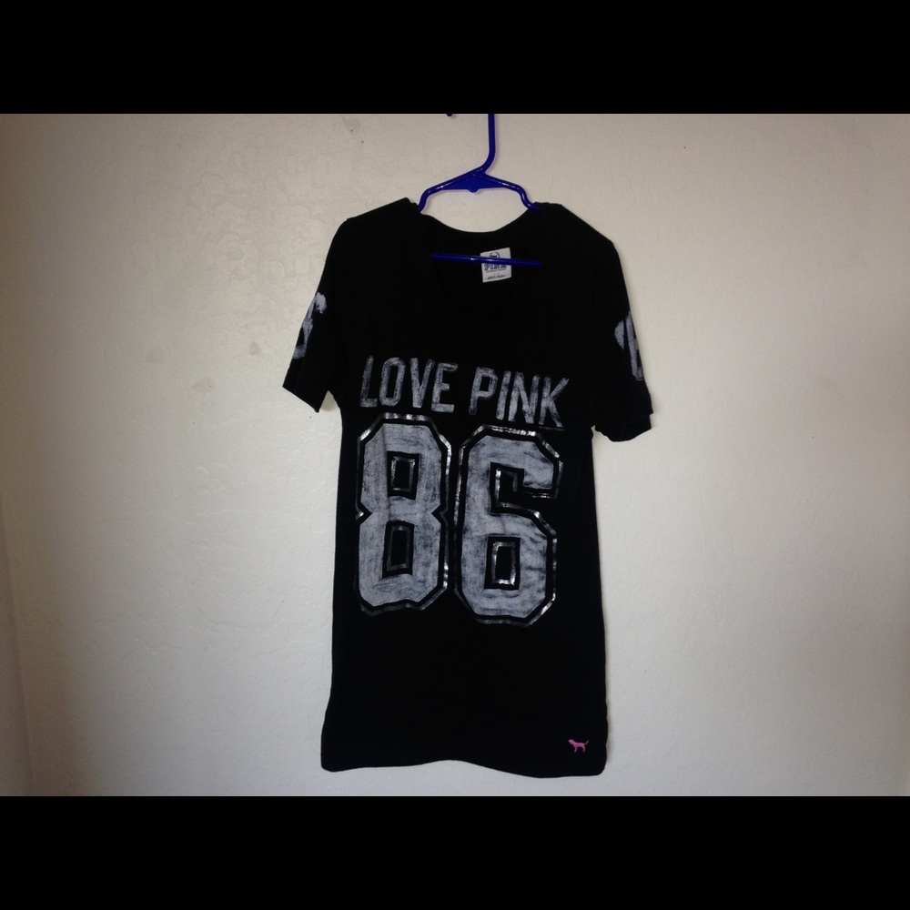 Black t-shirt